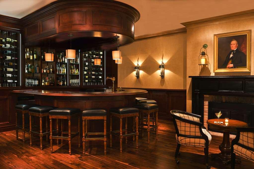 Inns Of Aurora Resort & Spa 레스토랑 사진